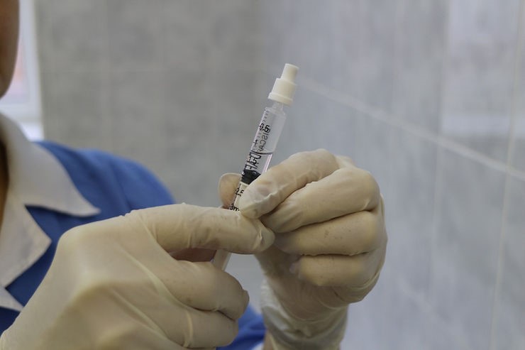 С понедельника интраназальный способ вакцинации против covid-19 доступен жителям Серовского, Сосьвинского и Гаринского городских округов